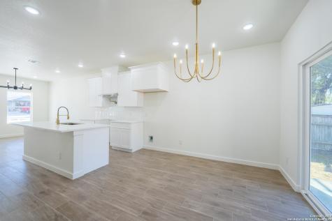 20035 Morrison Street Somerset TX 78069