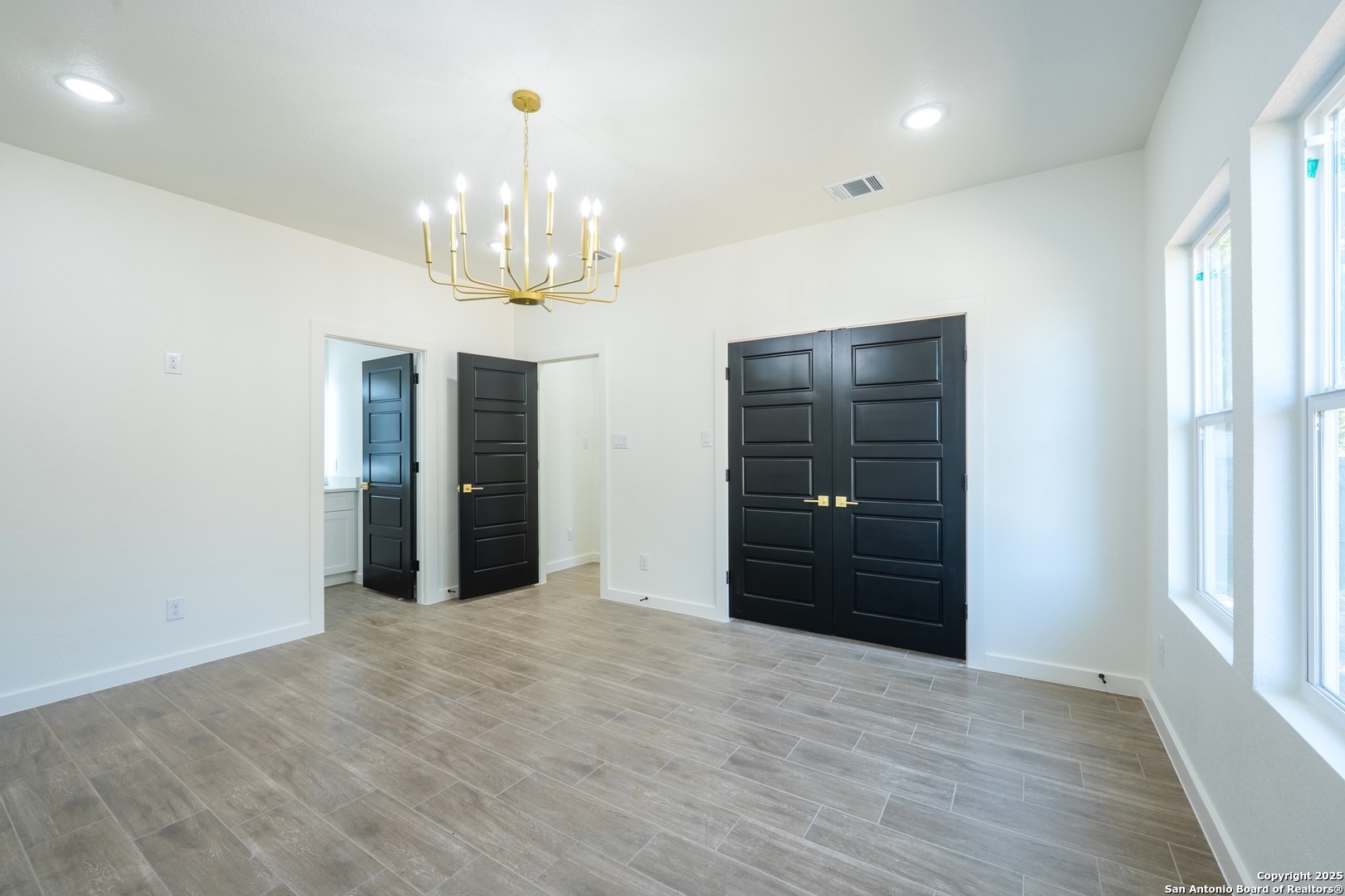 20035 Morrison Street Somerset TX 78069