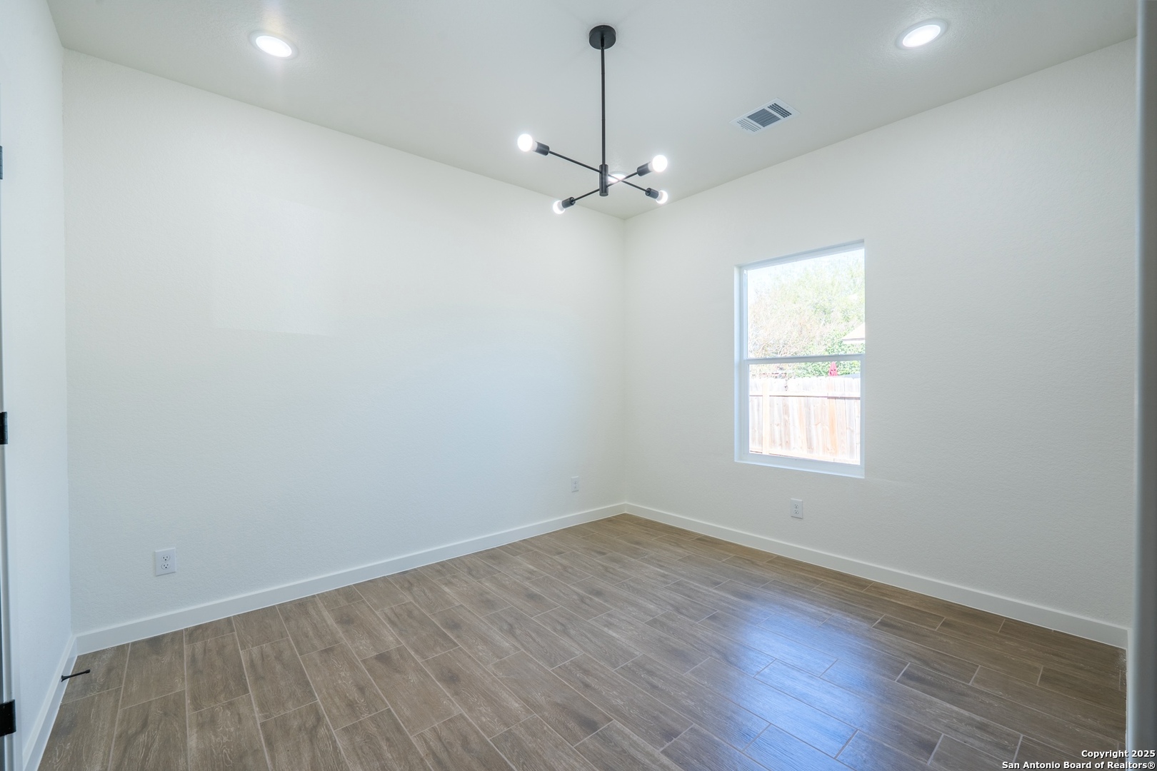 20035 Morrison Street Somerset TX 78069