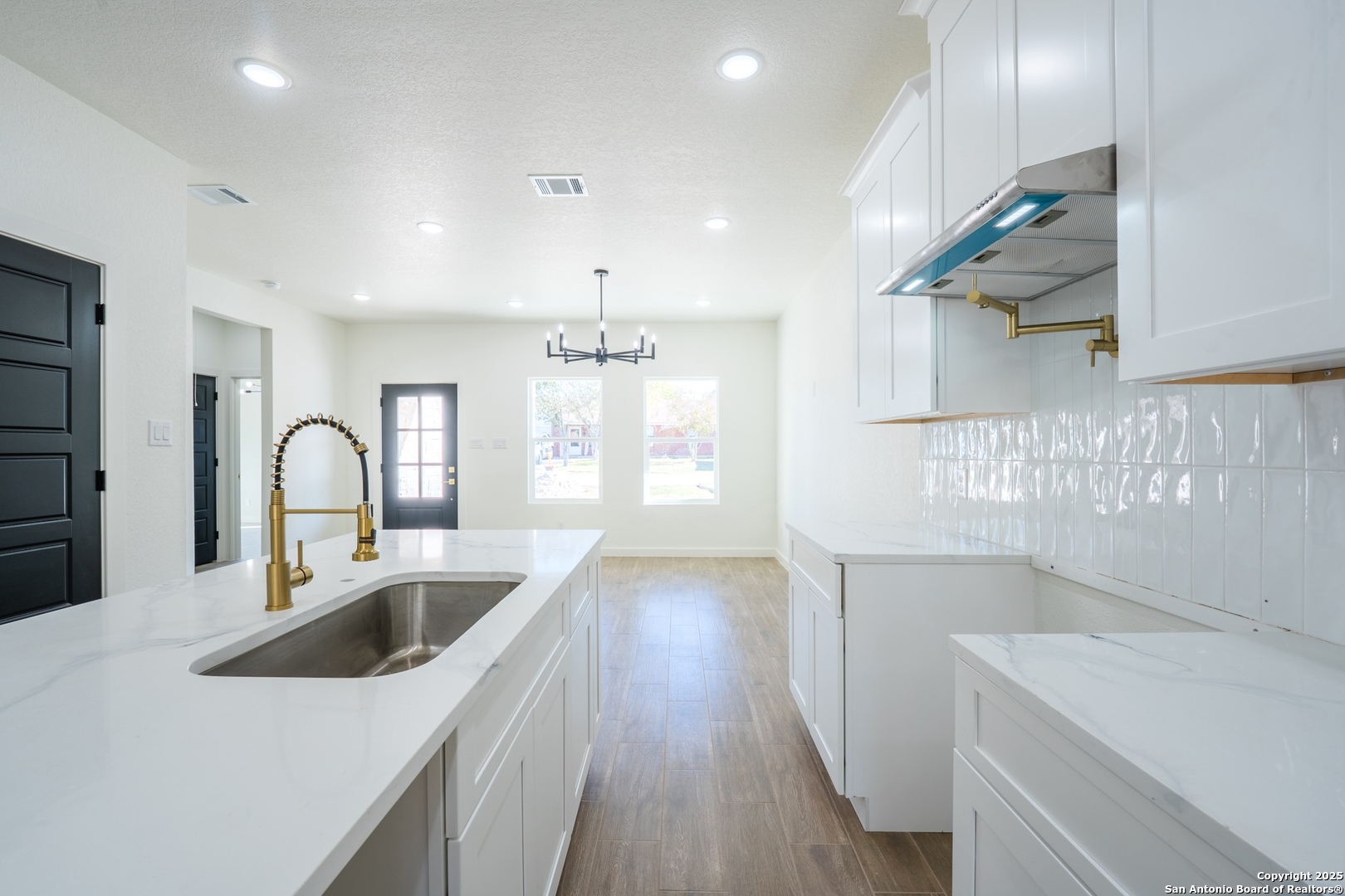 20035 Morrison Street Somerset TX 78069
