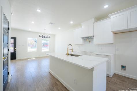 20035 Morrison Street Somerset TX 78069