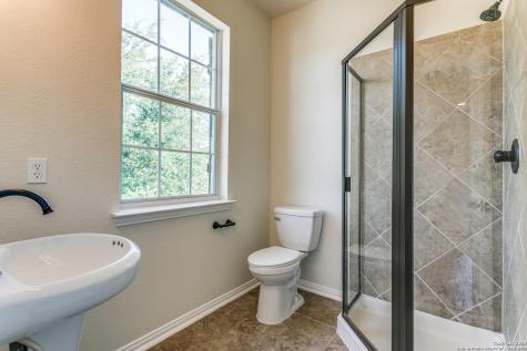 7823 Bluebird Haven Selma TX 78154