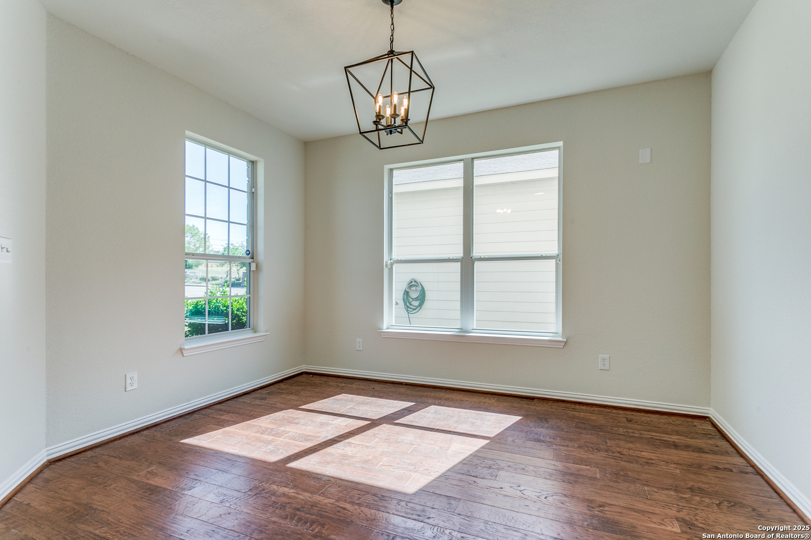 7823 Bluebird Haven Selma TX 78154