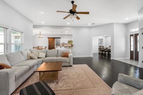 7315 New Sulphur Springs Road San Antonio TX 78263