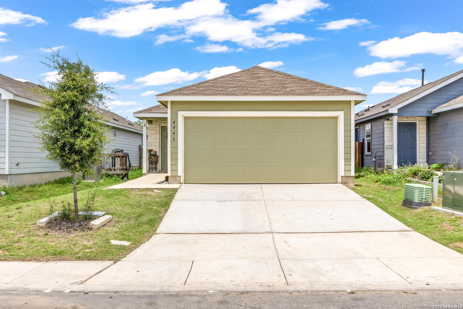 4446 Grassland Pass San Antonio TX 78222