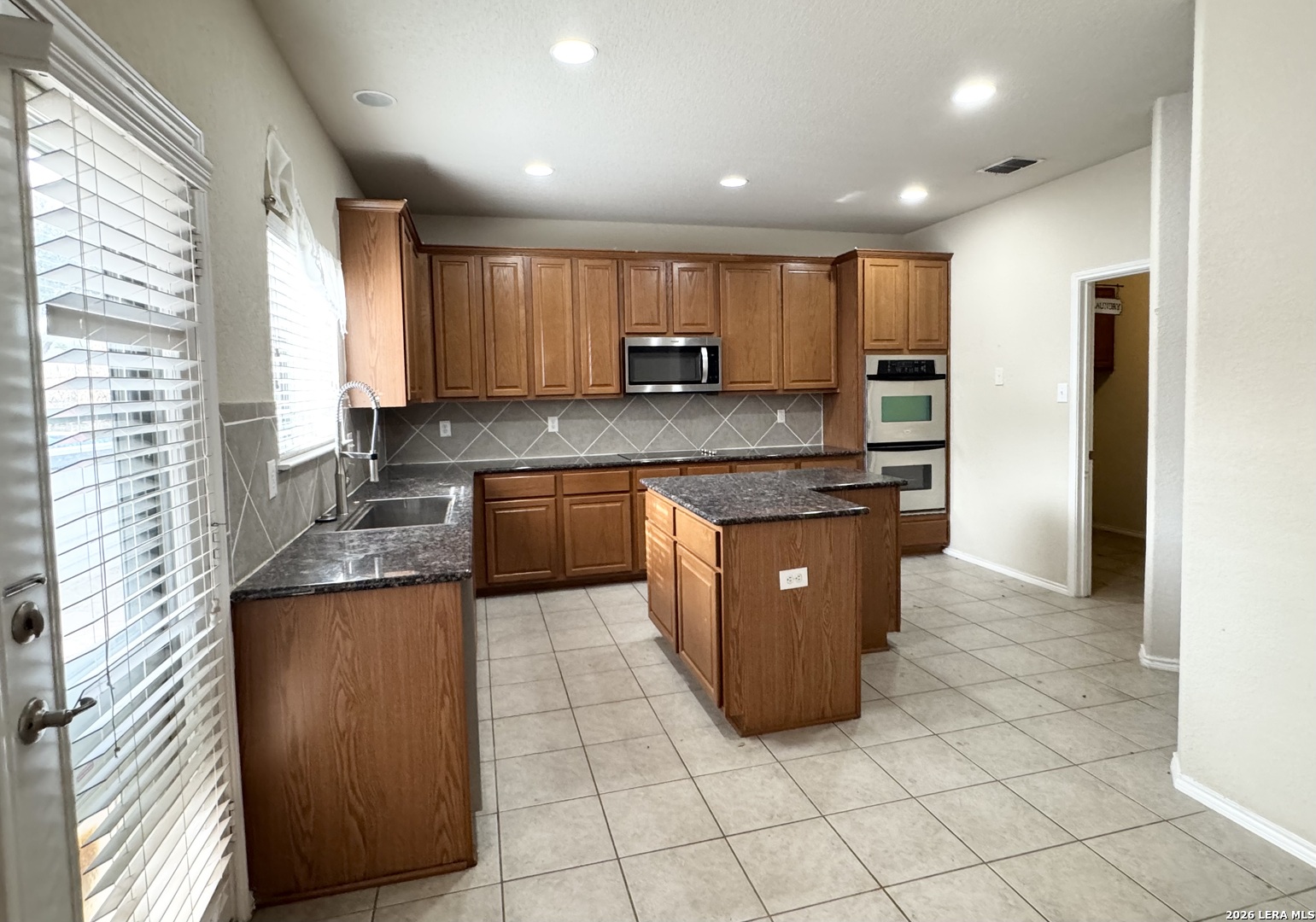 404 Circle Star Schertz TX 78154