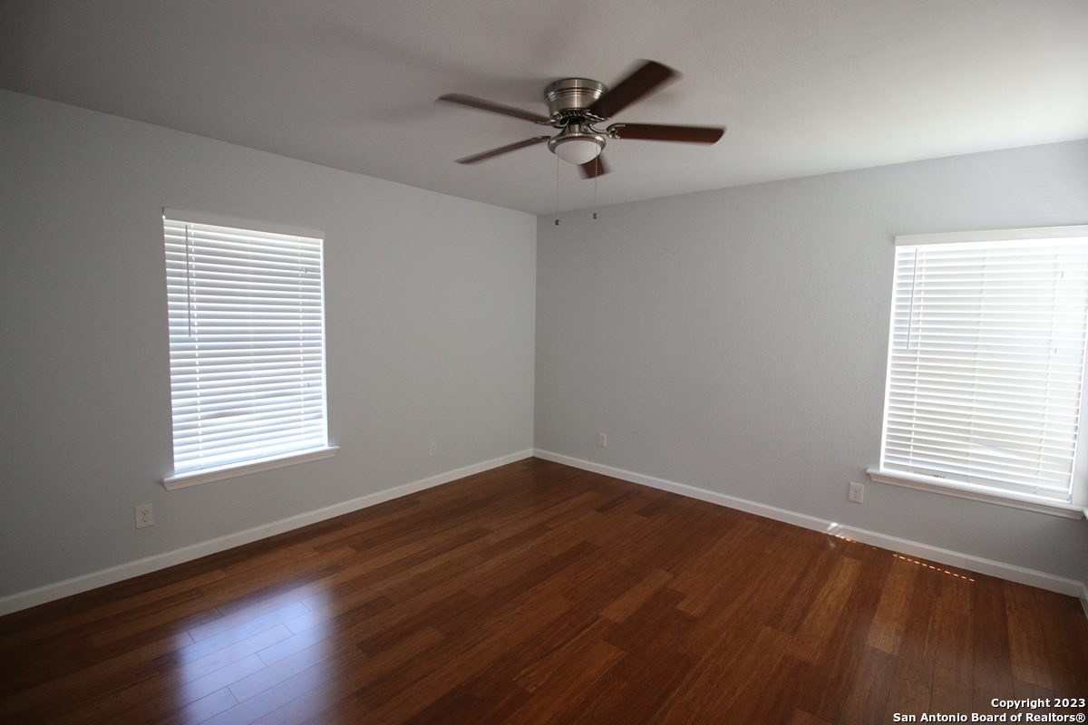 64 Vaughan Place San Antonio TX 78201