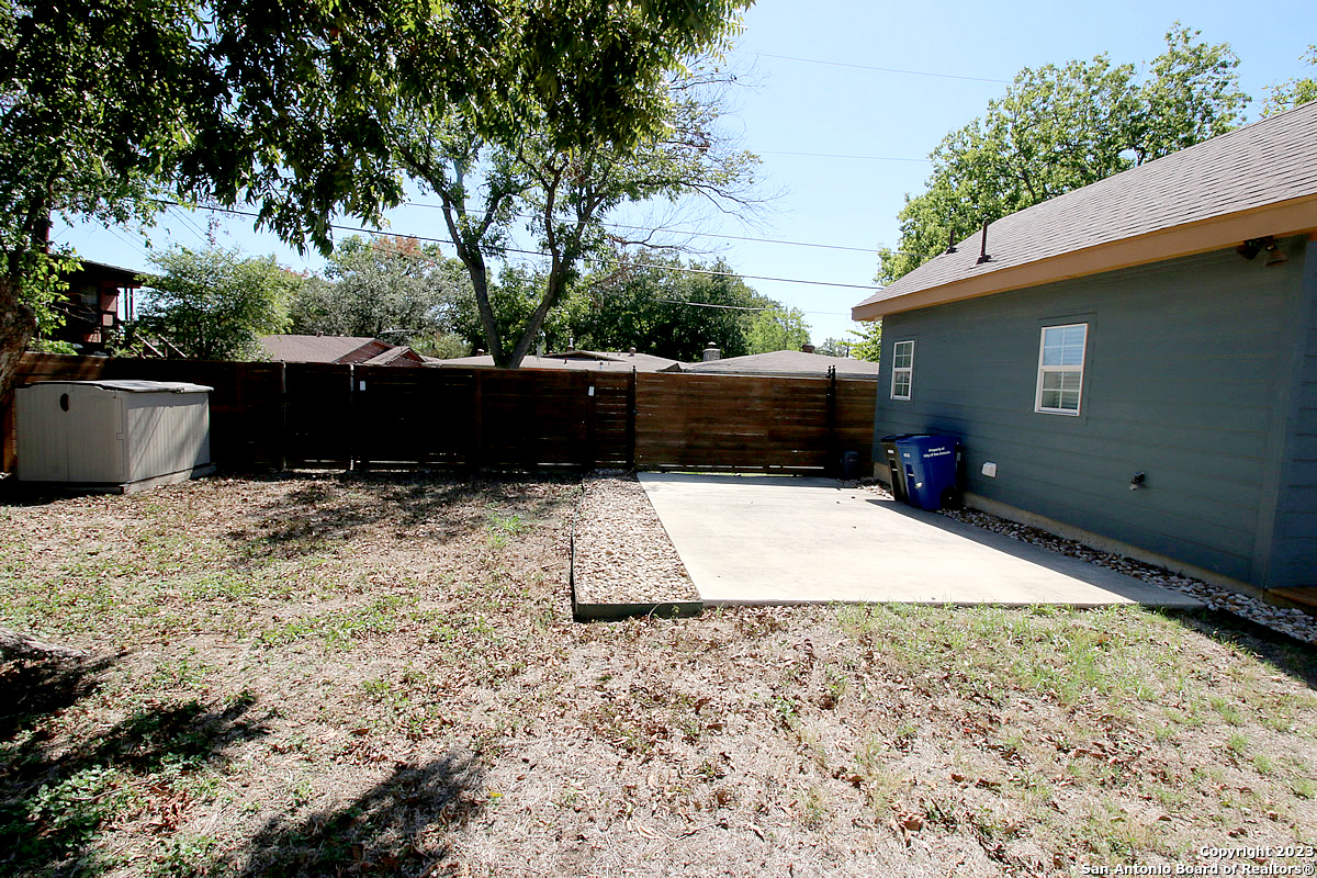 64 Vaughan Place San Antonio TX 78201
