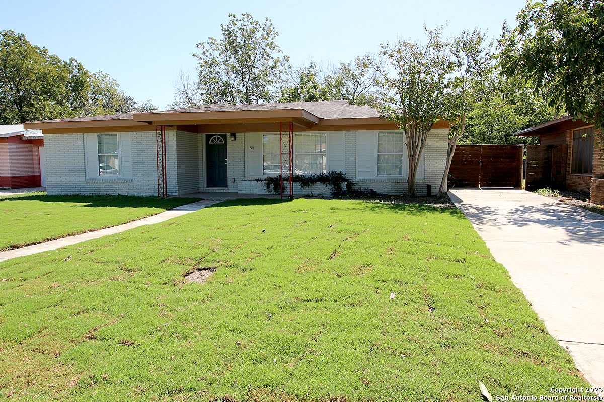 64 Vaughan Place San Antonio TX 78201