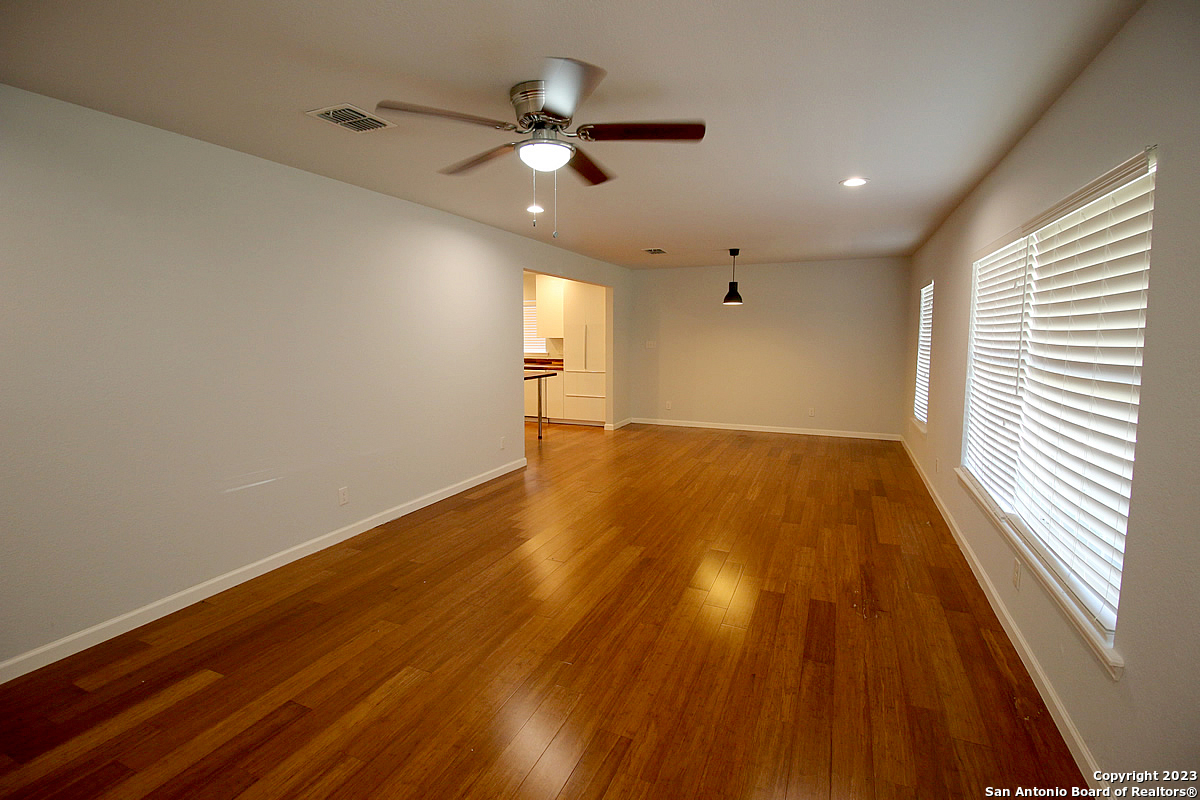 64 Vaughan Place San Antonio TX 78201