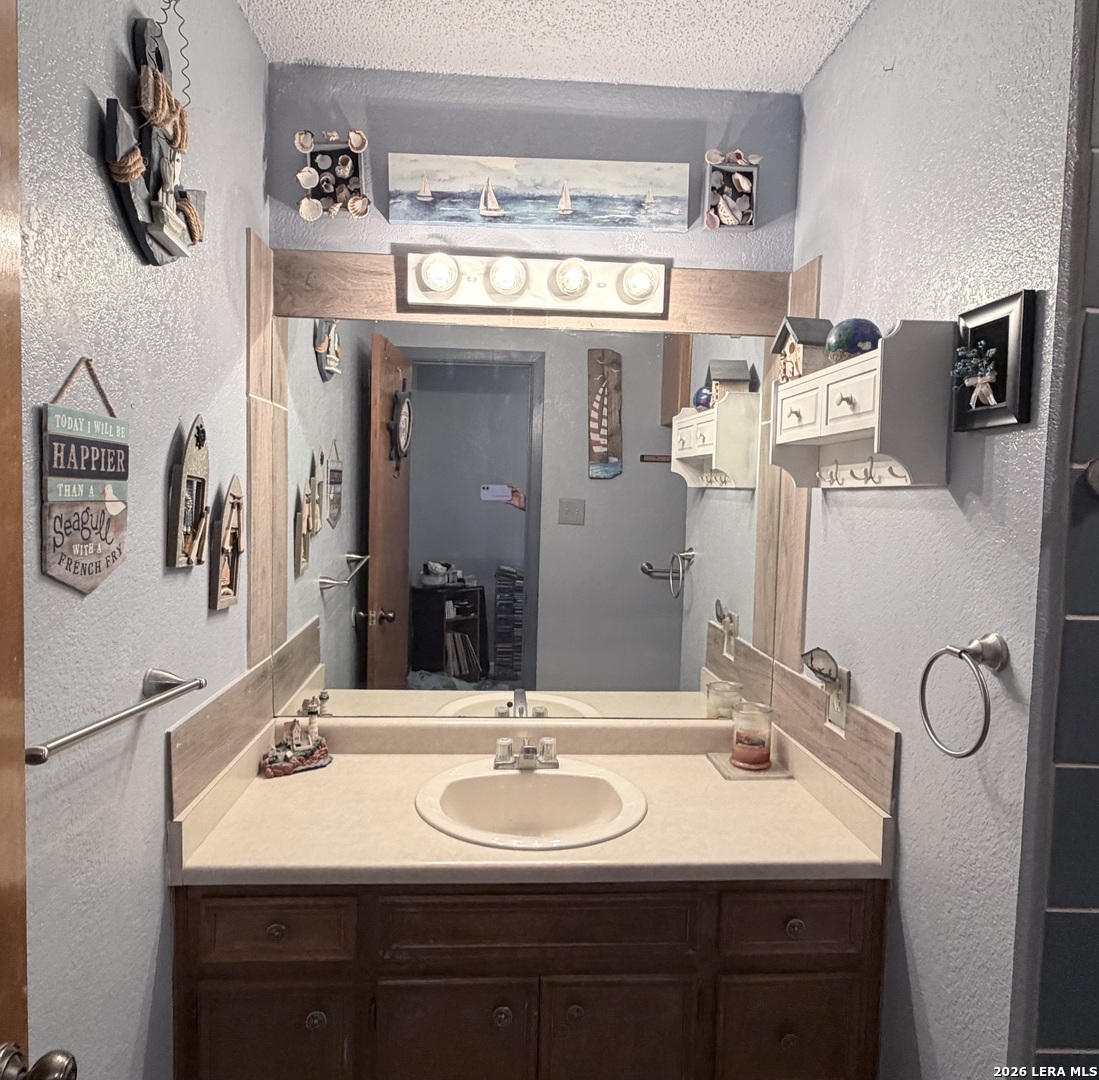 116 Debra Hunt TX 78024