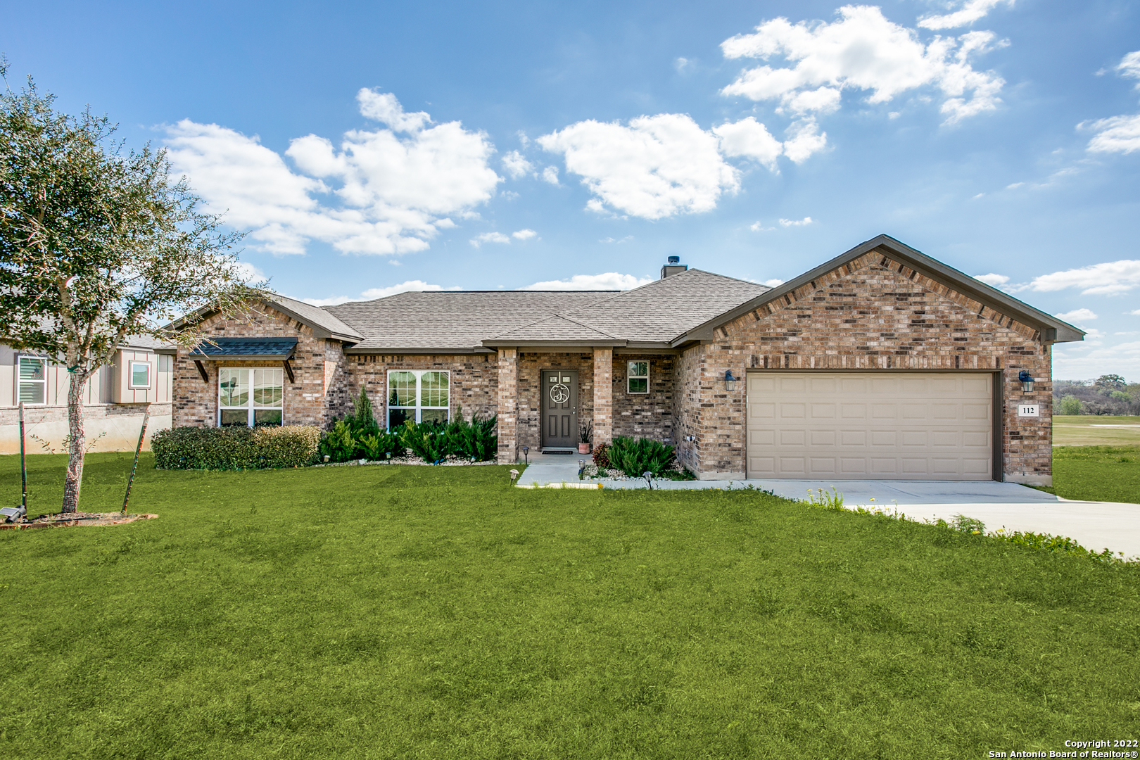 112 Grand View Floresville TX 78114
