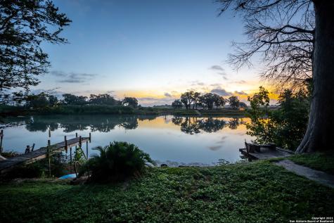 817 Lakeside Pass New Braunfels TX 78130
