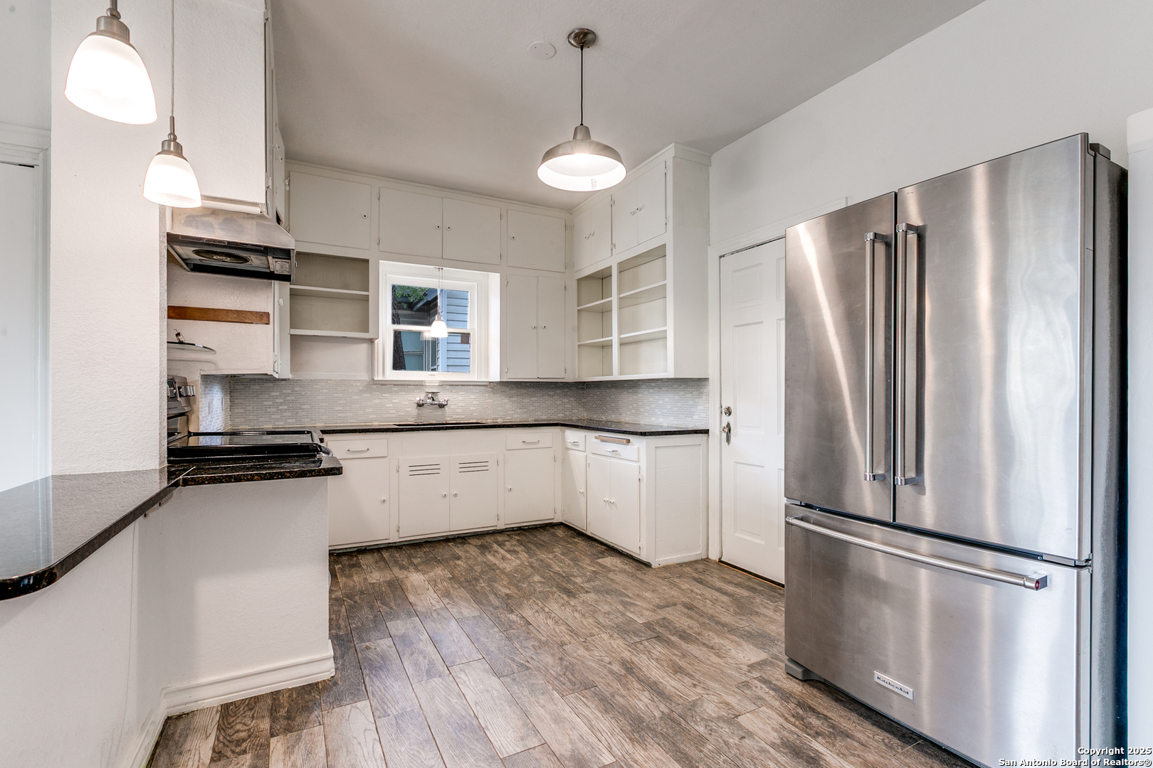 2022 W Craig San Antonio TX 78201