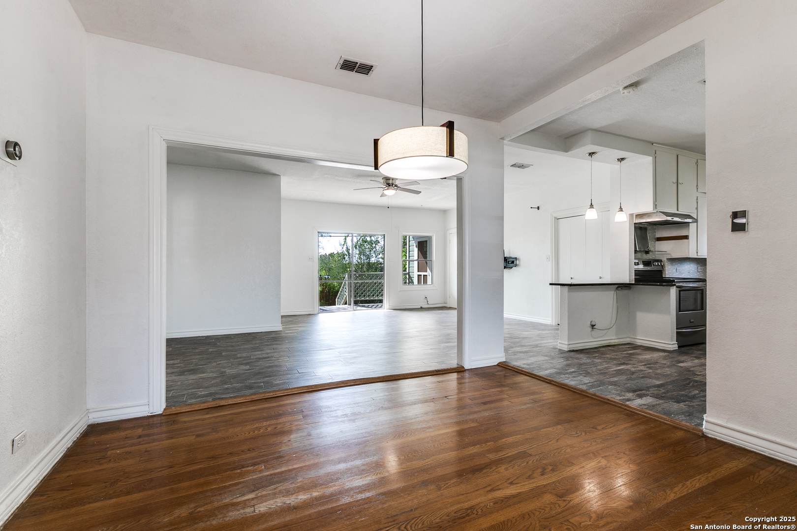 2022 W Craig San Antonio TX 78201