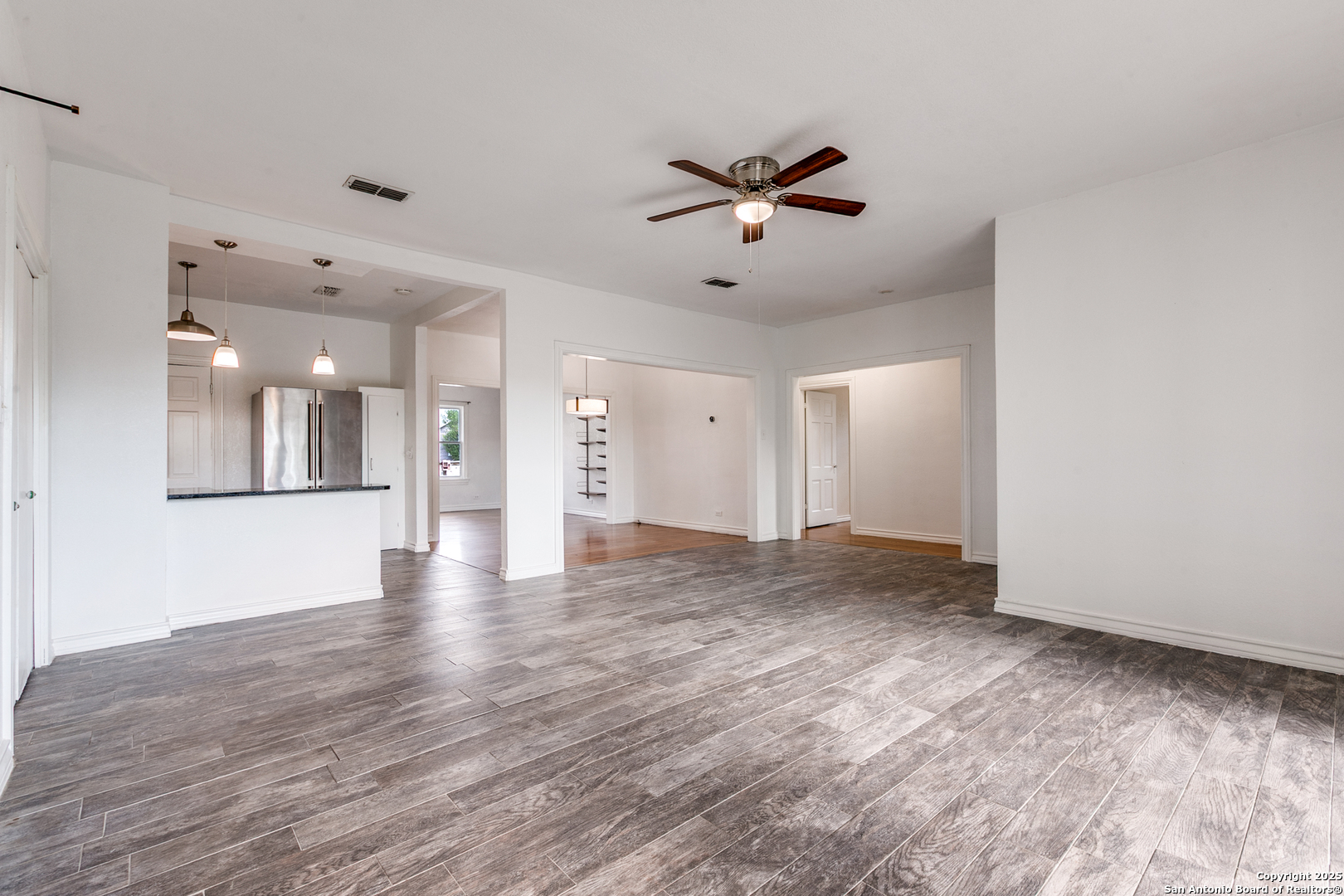 2022 W Craig San Antonio TX 78201