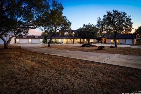 765 E Loop 1604 St Hedwig TX 78152