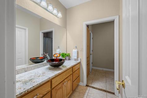 765 E Loop 1604 St Hedwig TX 78152