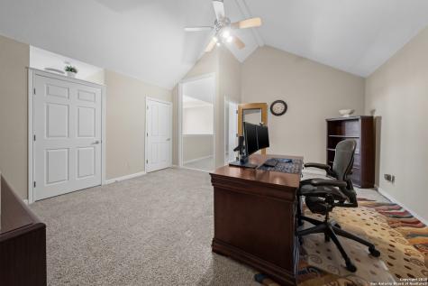 765 E Loop 1604 St Hedwig TX 78152