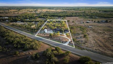 765 E Loop 1604 St Hedwig TX 78152