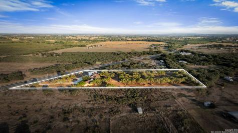 765 E Loop 1604 St Hedwig TX 78152