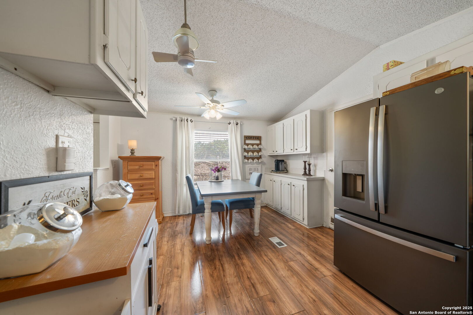 1128 Wright Bandera TX 78003