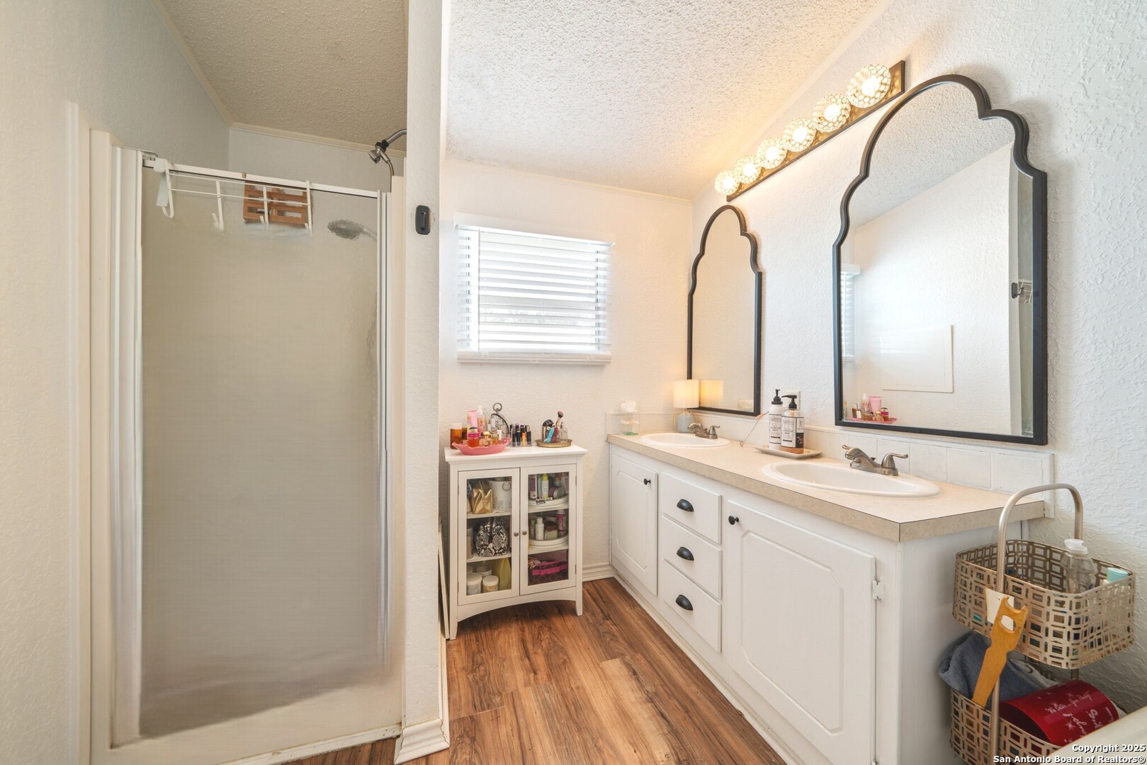 1128 Wright Bandera TX 78003