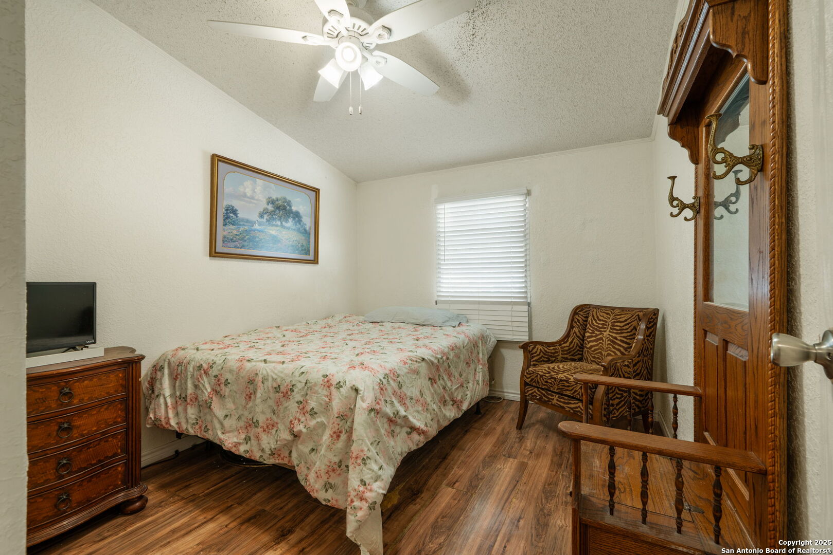 1128 Wright Bandera TX 78003