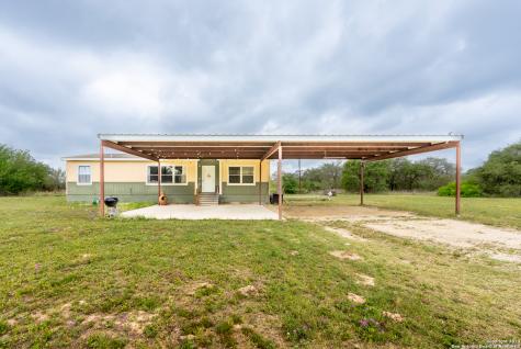 557 Majestic Oaks Drive Poteet TX 78065