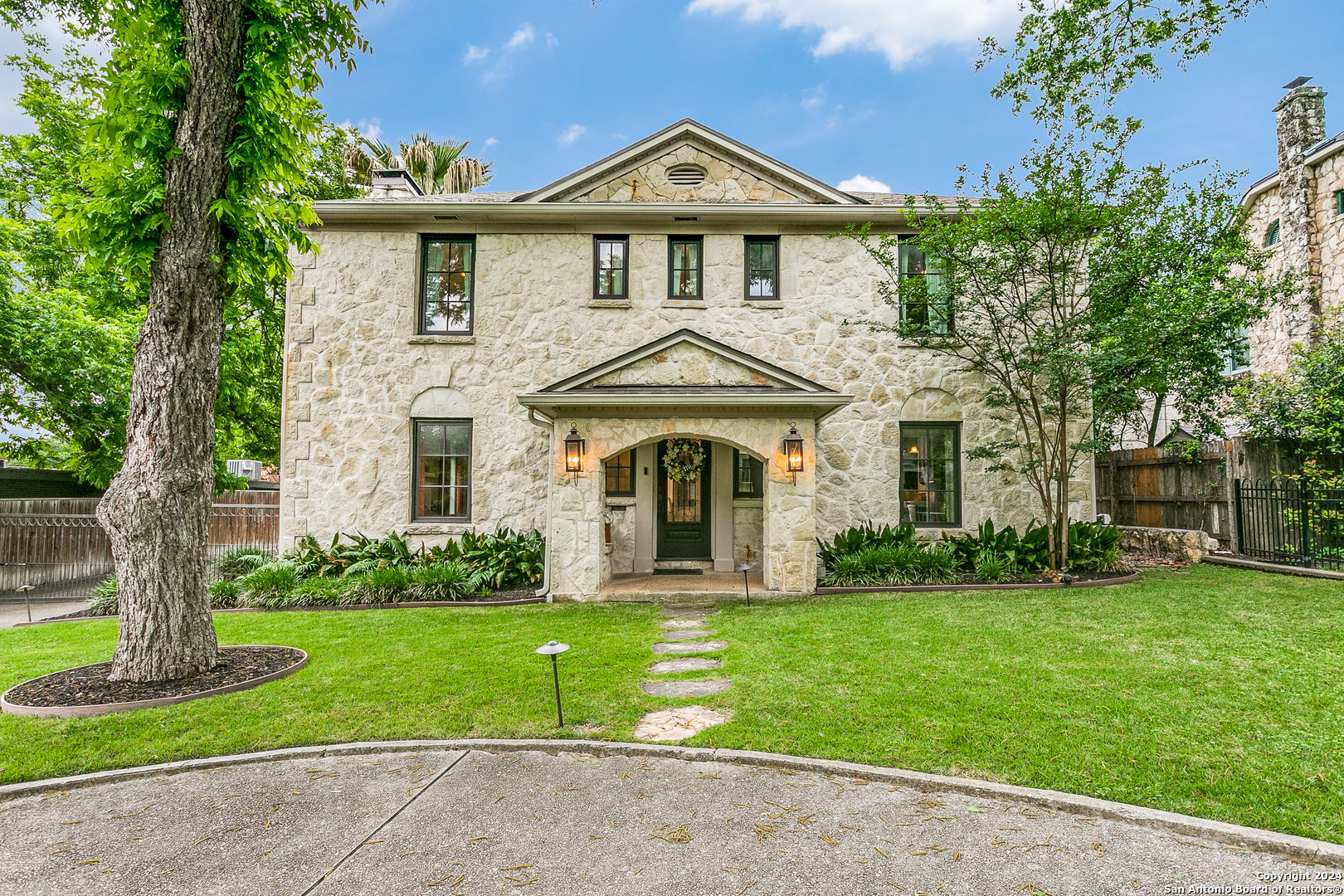 208 Parklane Drive San Antonio TX 78212