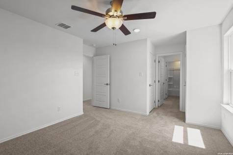 6915 Comanche Cave San Antonio TX 78233
