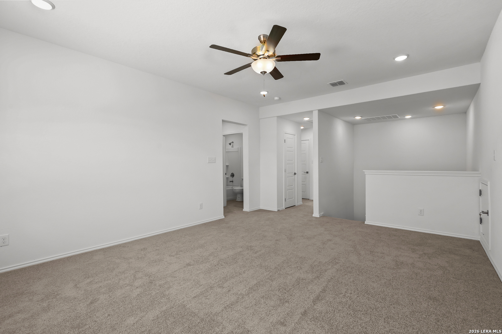 6915 Comanche Cave San Antonio TX 78233