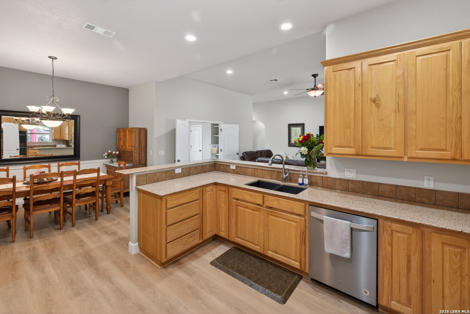 659 Winding View New Braunfels TX 78132