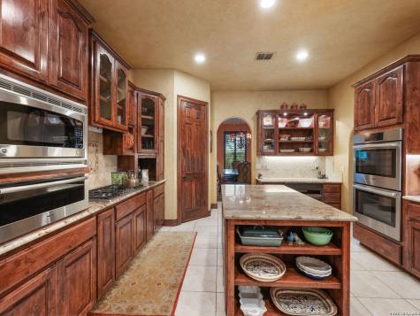 7 Park Mountain San Antonio TX 78255