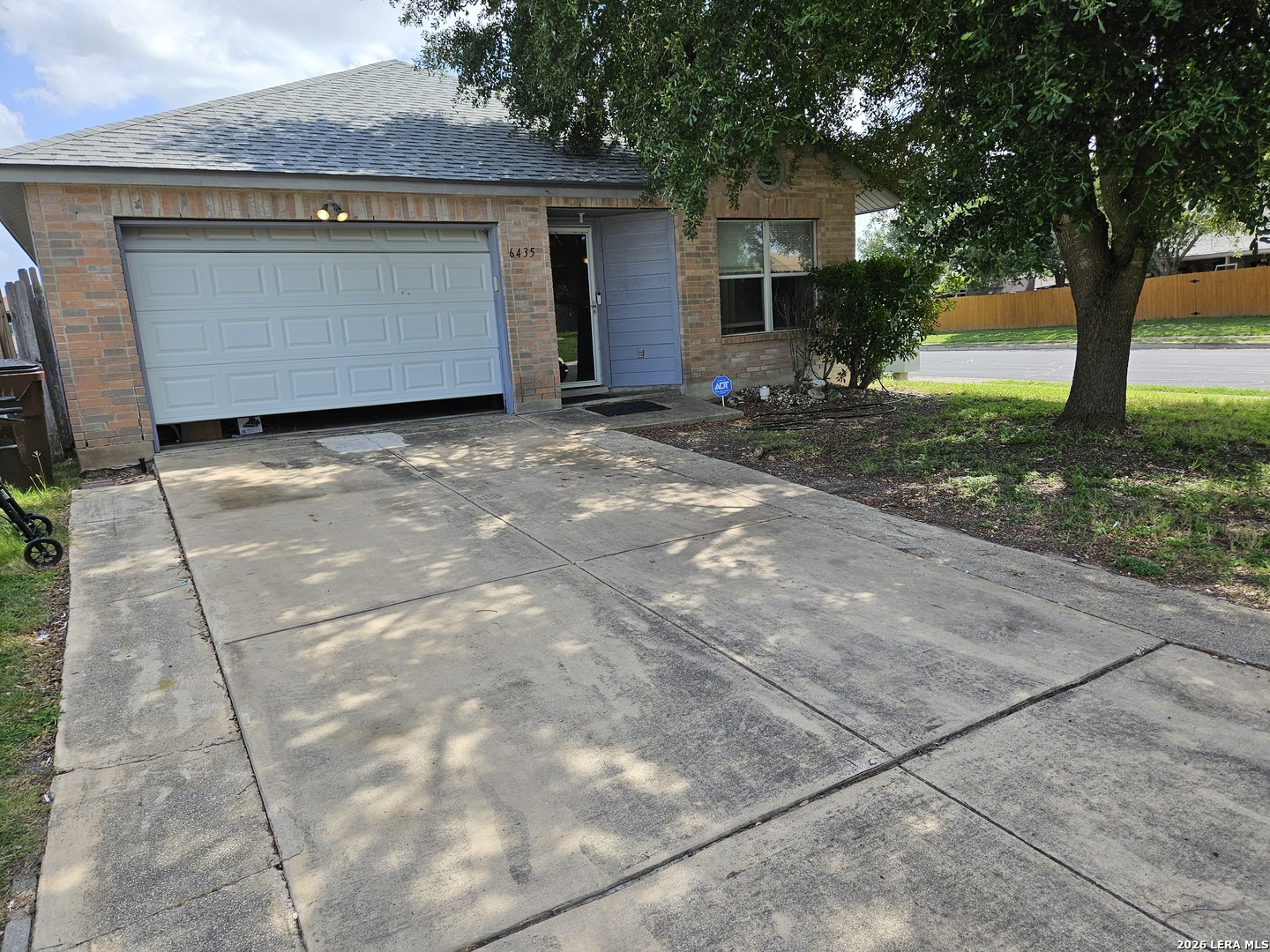 6435 Flatstone Pass Converse TX 78109