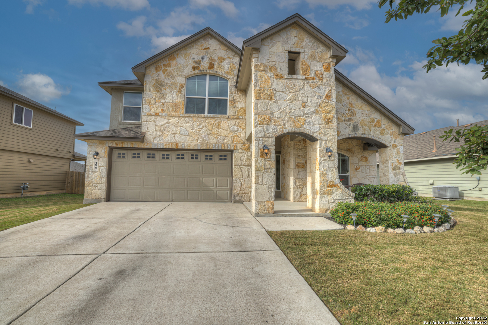 327 Escarpment Oak New Braunfels TX 78130
