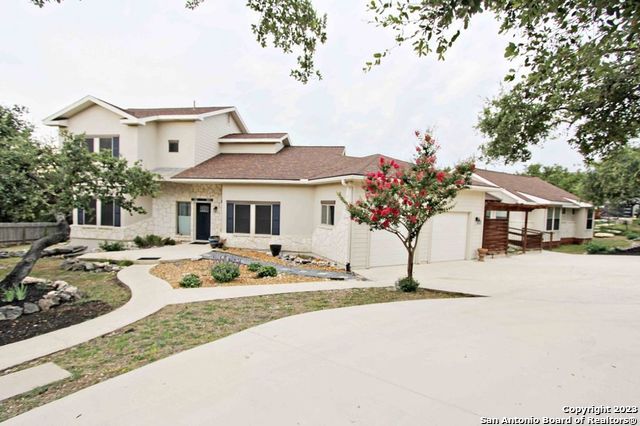 1047 Flagstone Drive San Antonio TX 78260