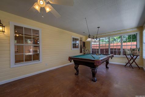 607 Rexford Drive San Antonio TX 78216