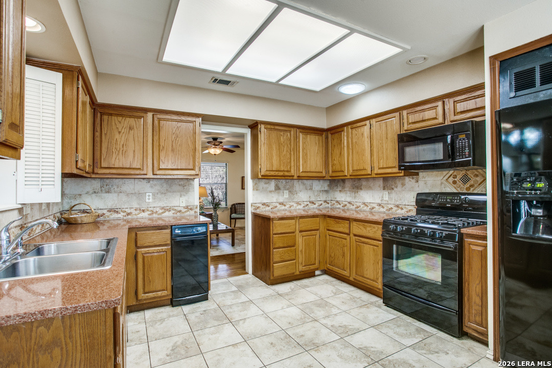 8510 Odyssey Universal City TX 78148