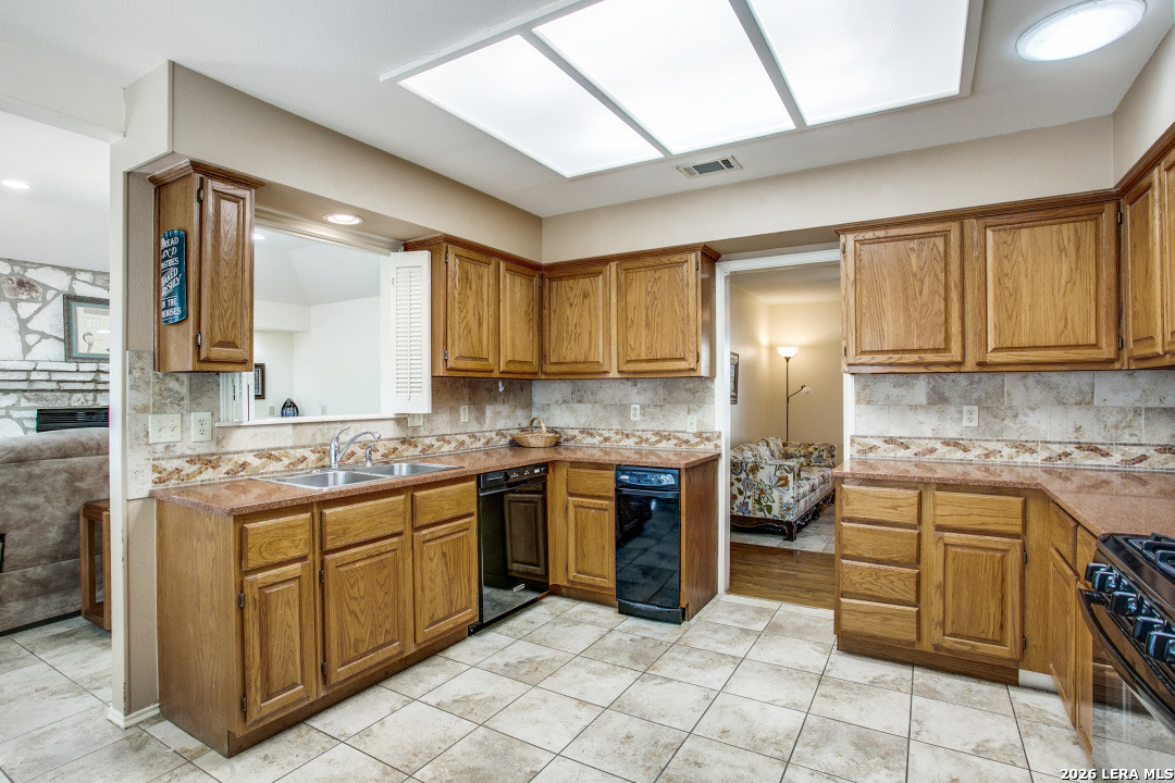 8510 Odyssey Universal City TX 78148