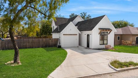 926 Joyce Marlene Drive Poteet TX 78065