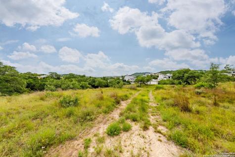 24339 Tres Arroyos San Antonio TX 78006