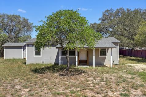 22731 Hickory Shadow Elmendorf TX 78112