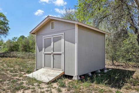 22731 Hickory Shadow Elmendorf TX 78112