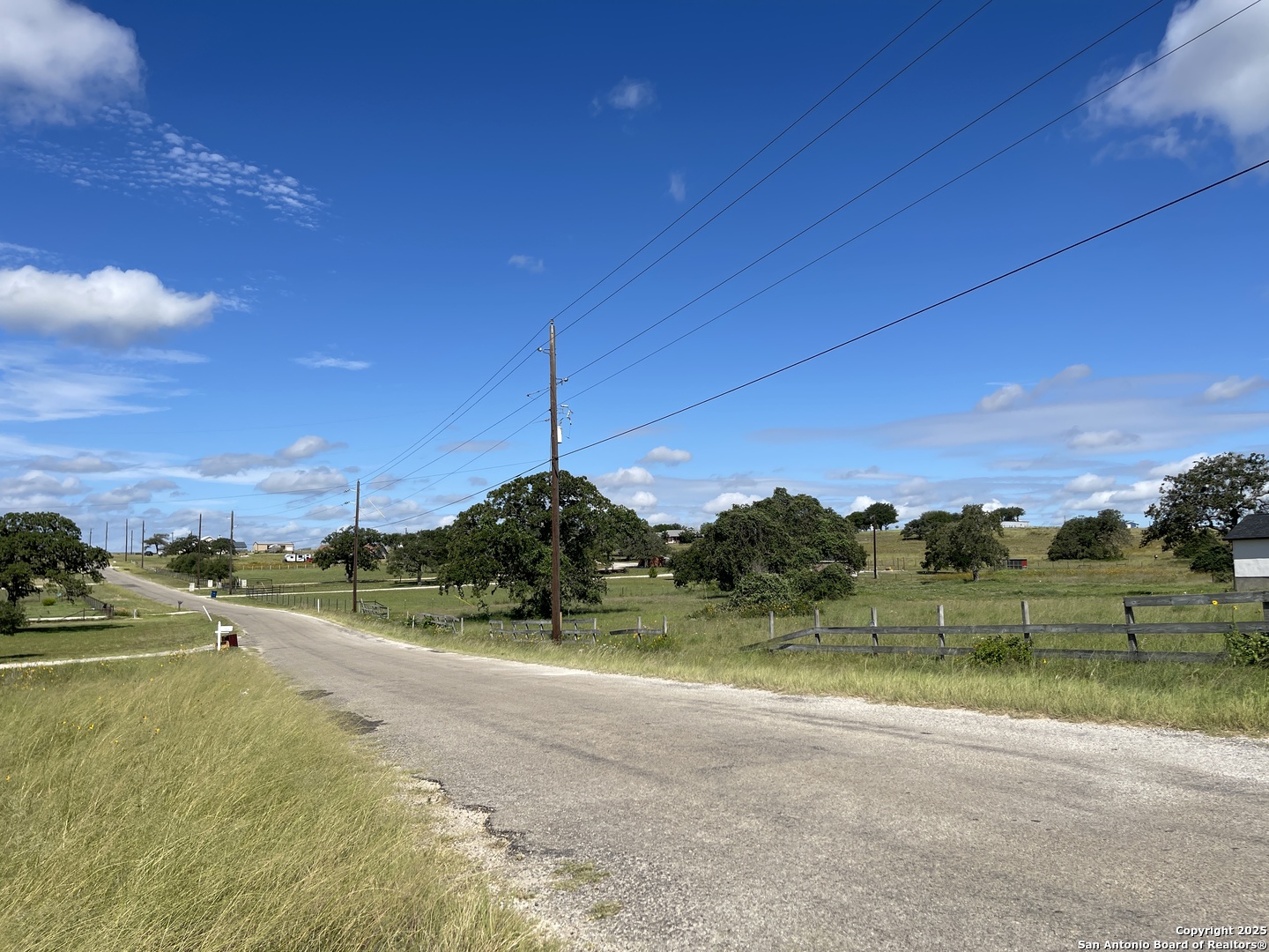 401 Shady Lane La Vernia TX 78121