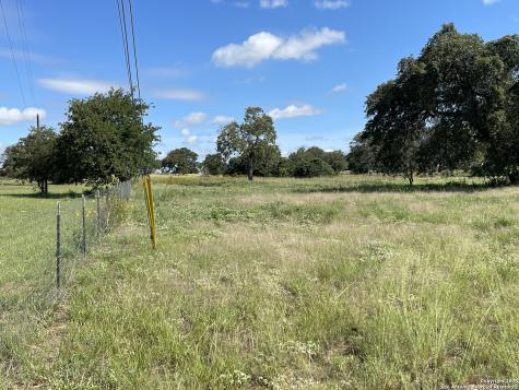 401 Shady Lane La Vernia TX 78121