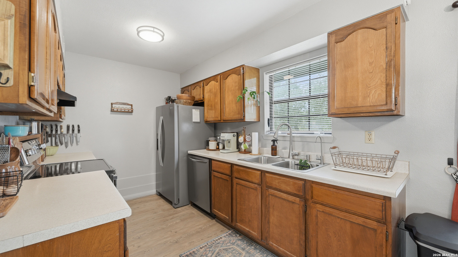208 E Mayer Street Stockdale TX 78160