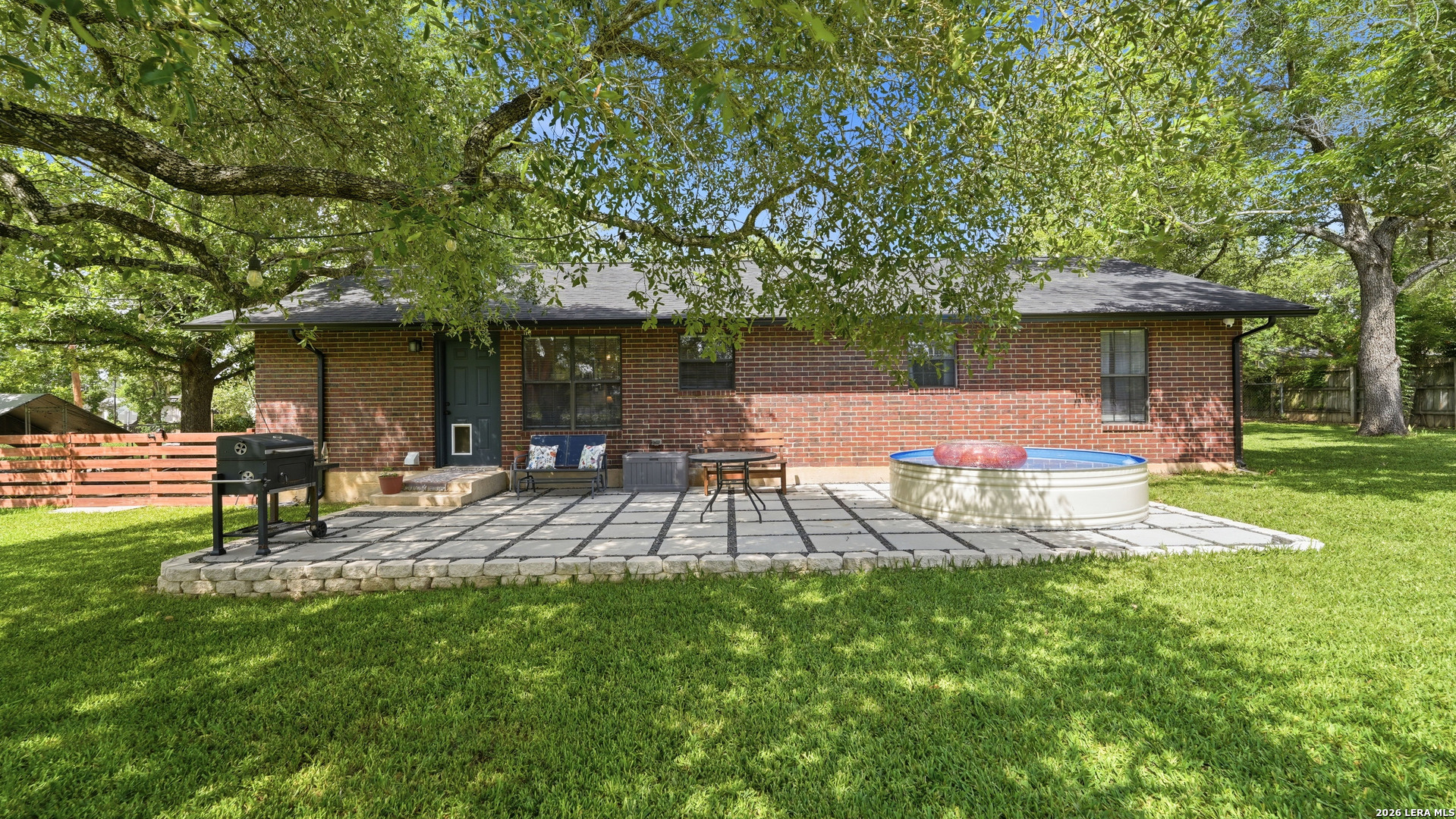 208 E Mayer Street Stockdale TX 78160