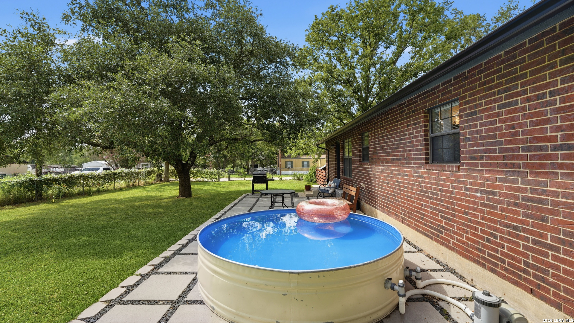 208 E Mayer Street Stockdale TX 78160