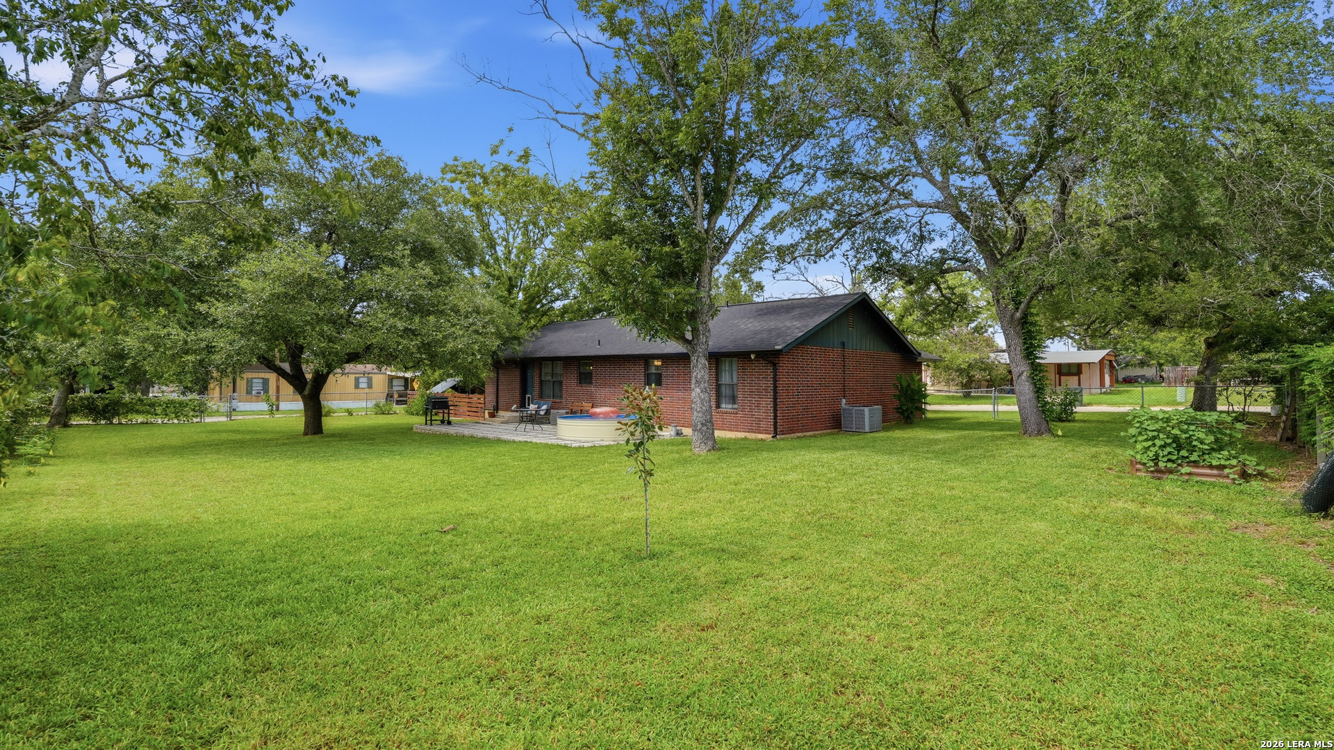 208 E Mayer Street Stockdale TX 78160